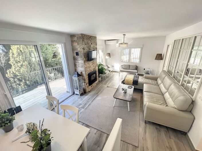 Image No.3-3 Bed Townhouse for sale