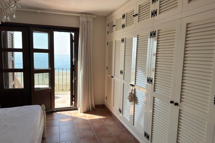 Image No.15-5 Bed Villa for sale