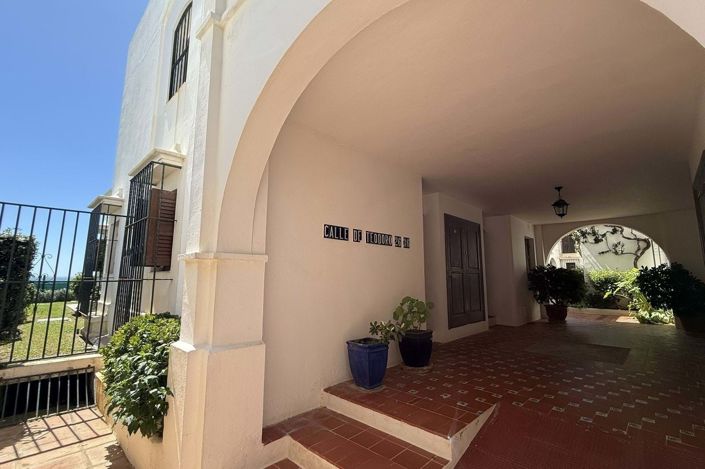 Image No.22-5 Bed Villa for sale