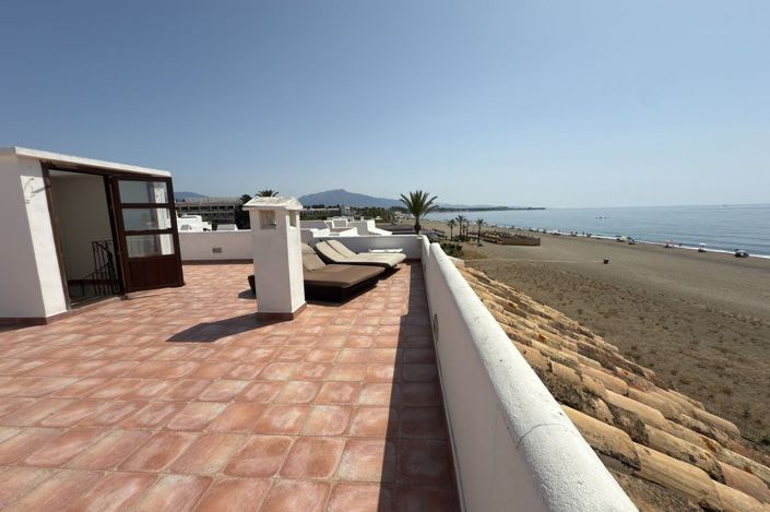 Image No.3-5 Bed Villa for sale