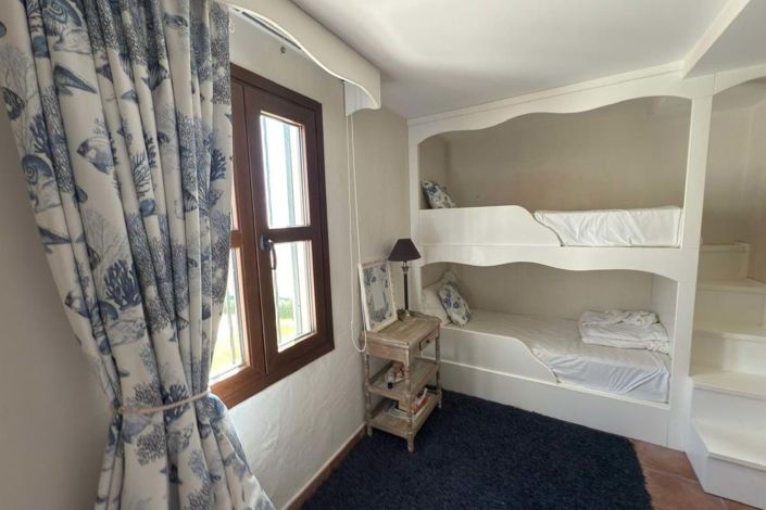 Image No.8-5 Bed Villa for sale