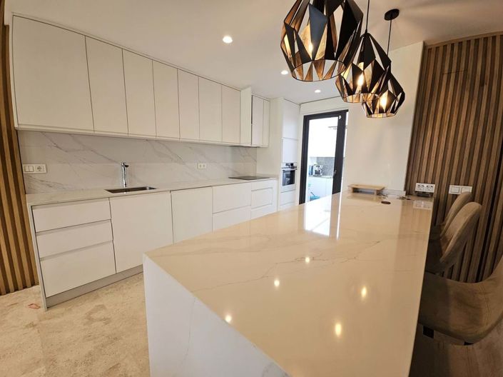 Image No.7-4 Bed Townhouse for sale