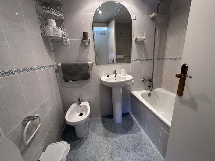 Image No.9-3 Bed Apartment for sale