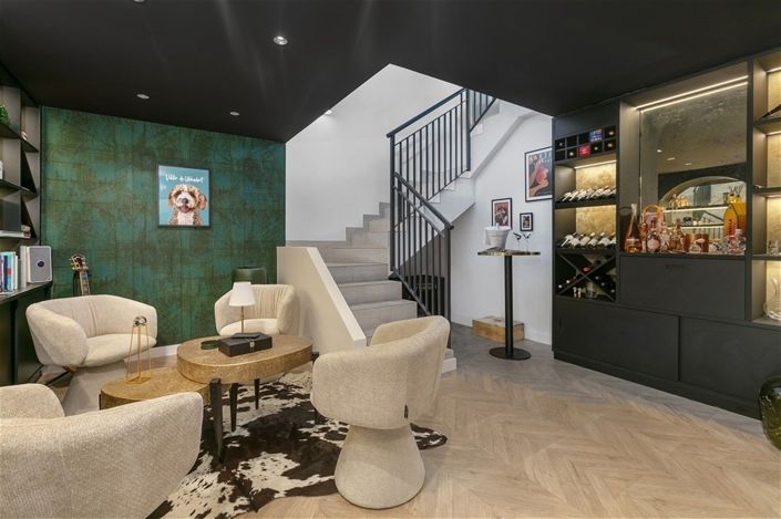 Image No.26-3 Bed Townhouse for sale