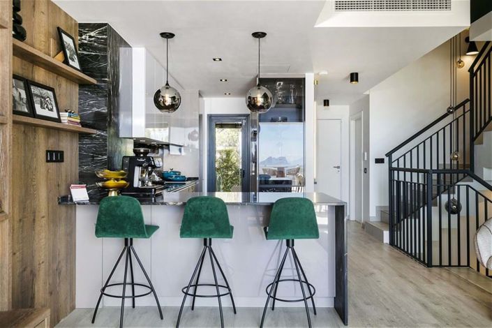 Image No.8-3 Bed Townhouse for sale