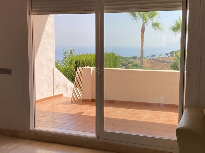 Image No.12-3 Bed Townhouse for sale