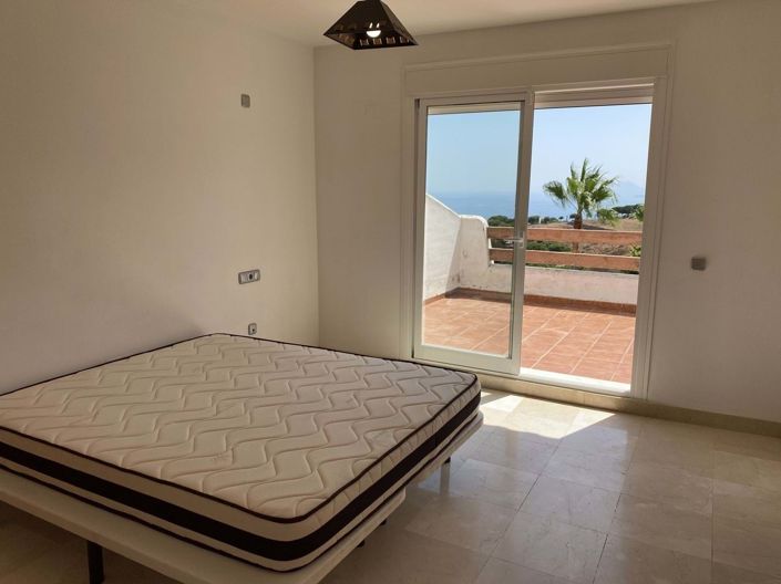 Image No.5-3 Bed Townhouse for sale