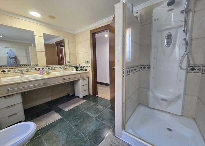 Image No.13-3 Bed Apartment for sale