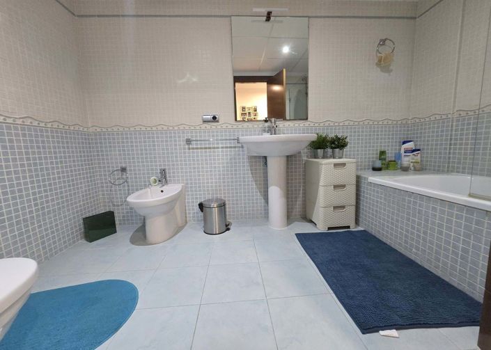 Image No.15-3 Bed Apartment for sale