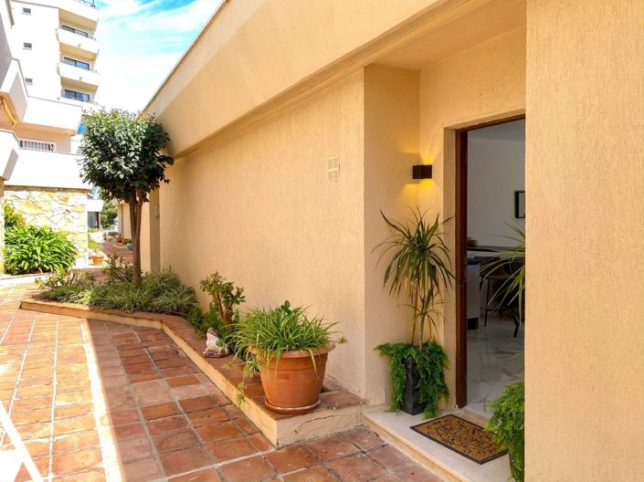 Image No.21-2 Bed Villa for sale