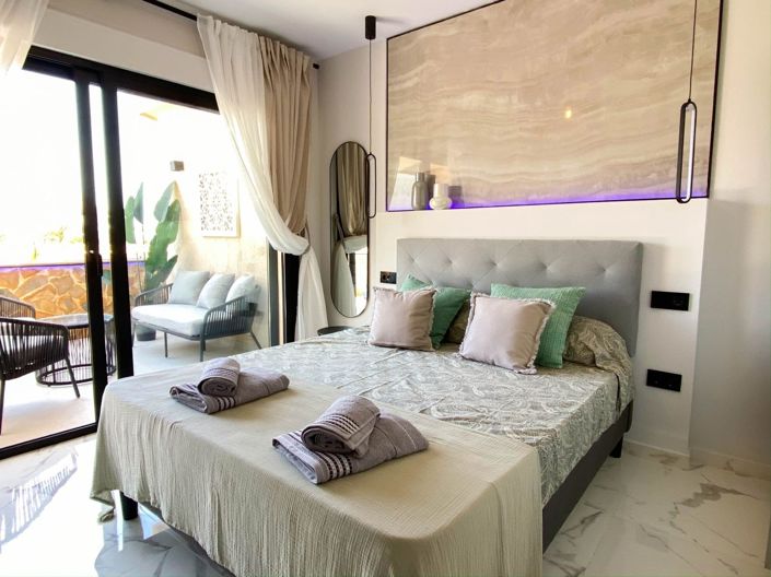 Image No.4-2 Bed Villa for sale