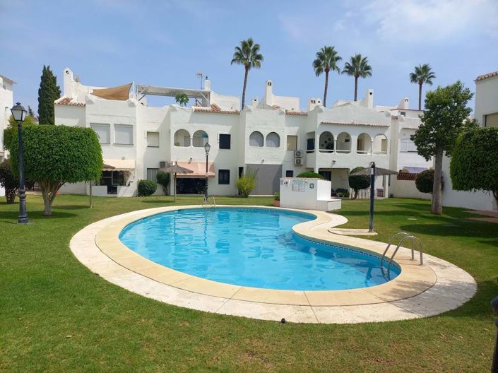 Image No.1-Maison de ville de 3 chambres à vendre à Marbella