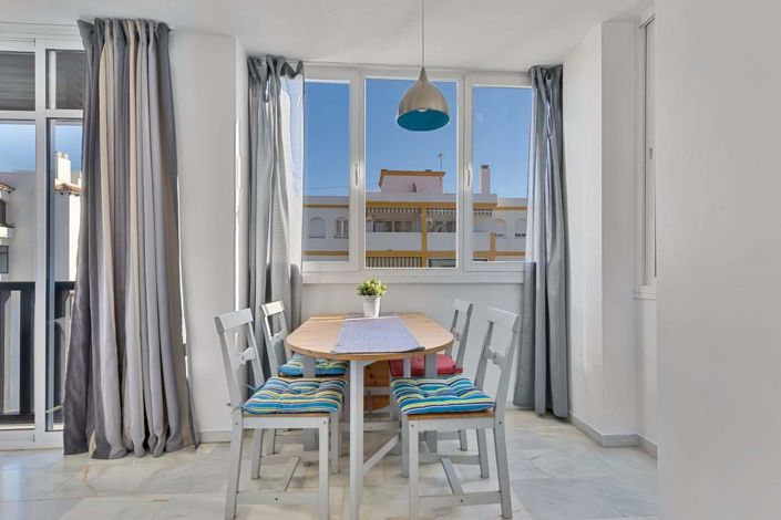 Image No.8-2 Bed Apartment for sale