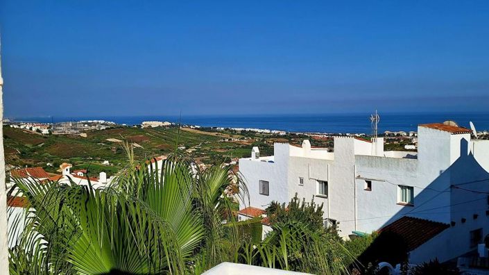 Image No.1-3 Bed Townhouse for sale