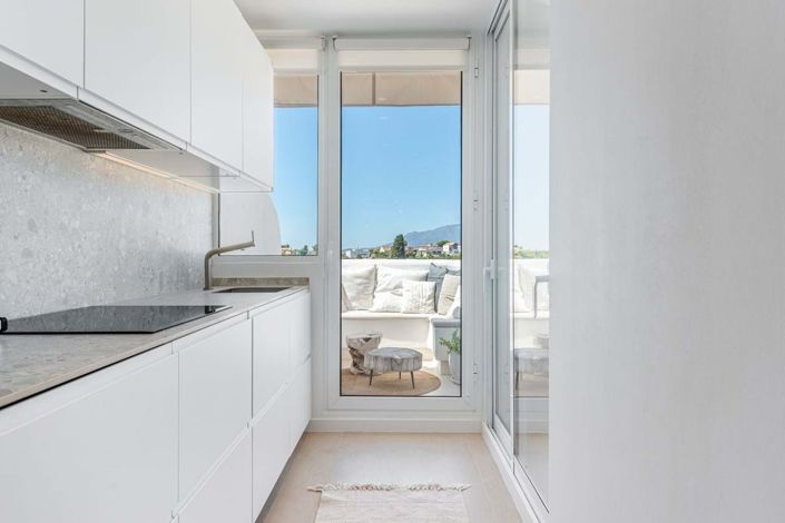 Image No.8-3 Bed Apartment for sale