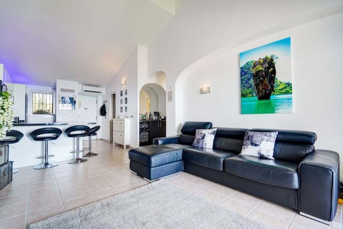 Image No.10-2 Bed Apartment for sale