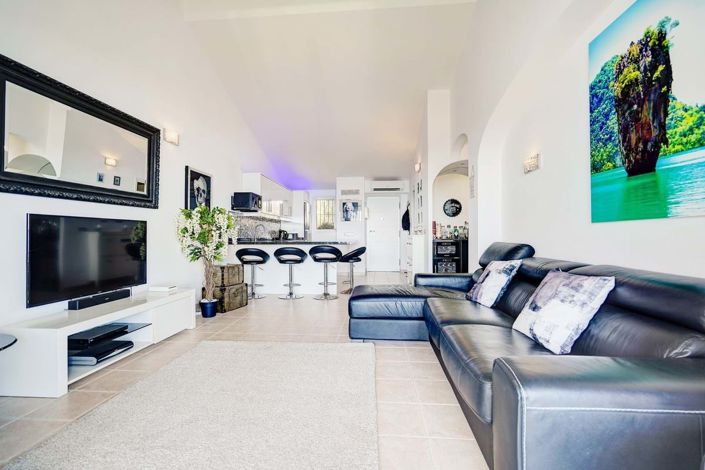 Image No.9-2 Bed Apartment for sale