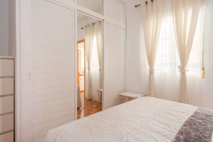 Image No.10-3 Bed Apartment for sale