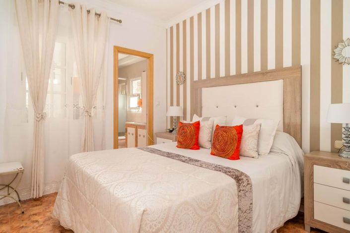 Image No.12-3 Bed Apartment for sale