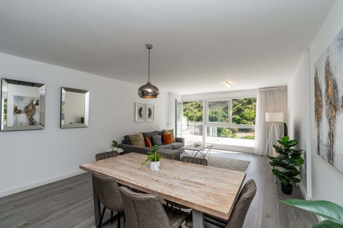 Image No.11-3 Bed Apartment for sale