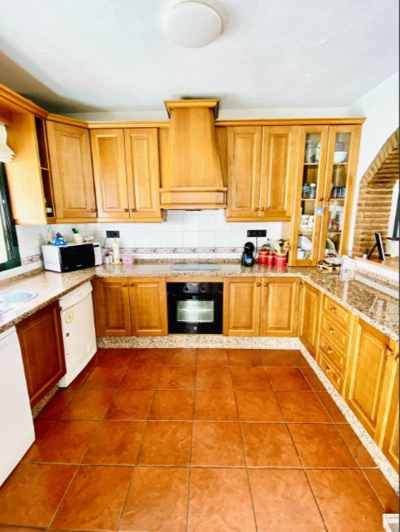 Image No.10-Apartment for sale