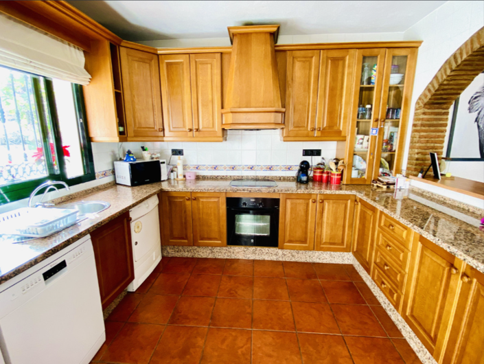 Image No.6-Apartment for sale