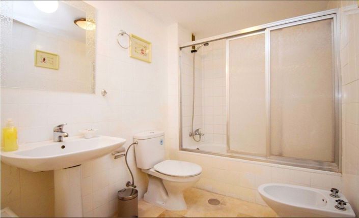 Image No.22-3 Bed Apartment for sale