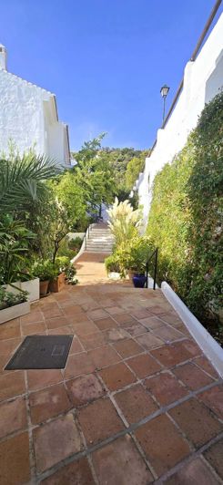 Image No.10-2 Bed Townhouse for sale