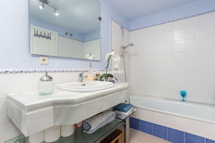 Image No.15-2 Bed Apartment for sale