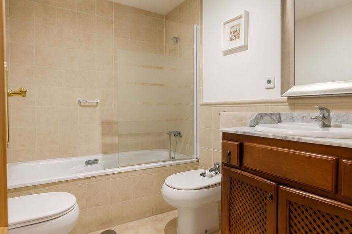 Image No.9-2 Bed Apartment for sale