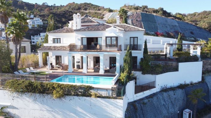 Image No.1-5 Bed Villa for sale