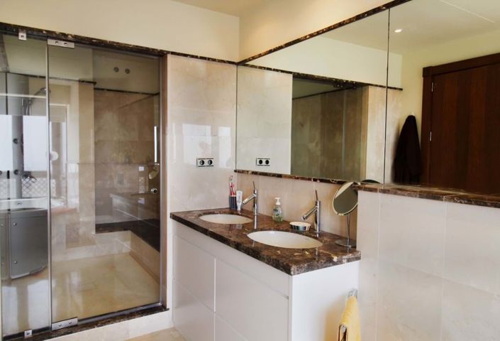 Image No.17-5 Bed Villa for sale