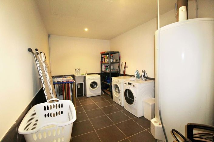 Image No.28-5 Bed Villa for sale