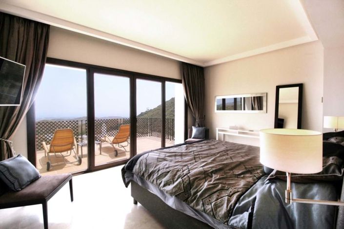 Image No.5-5 Bed Villa for sale