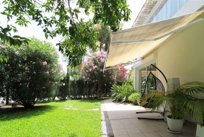 Image No.21-3 Bed Apartment for sale