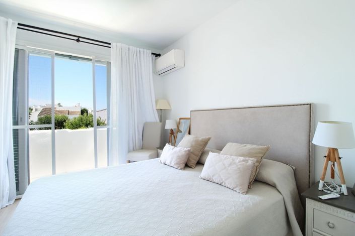 Image No.3-3 Bed Apartment for sale