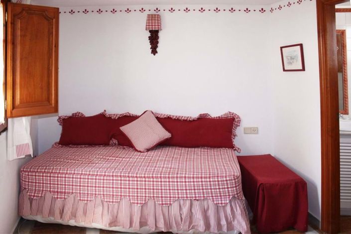 Image No.5-3 Bed Townhouse for sale