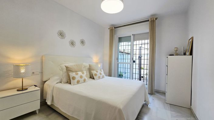 Image No.4-2 Bed Apartment for sale