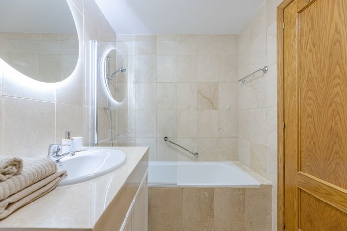 Image No.14-2 Bed Apartment for sale