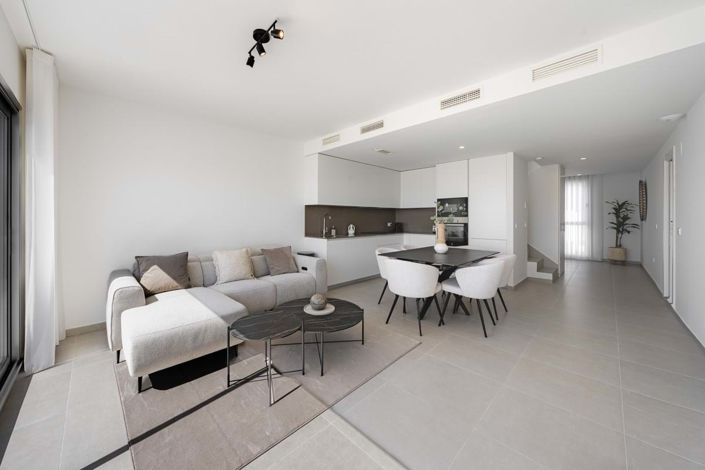 Image No.18-3 Bed Apartment for sale