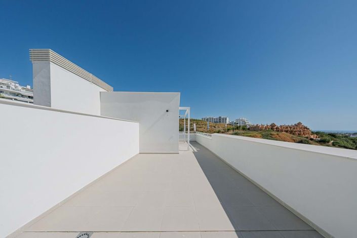 Image No.36-3 Bed Apartment for sale