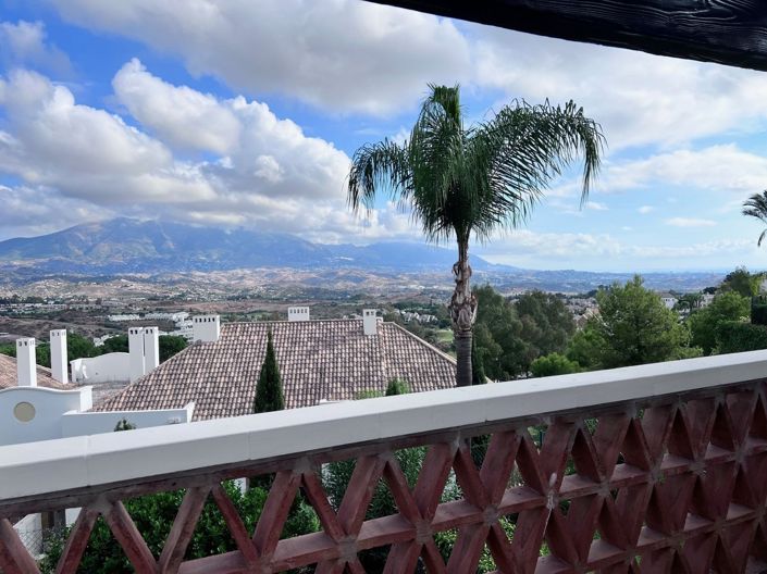 Image No.34-2 Bed Townhouse for sale