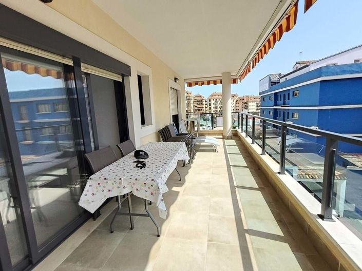 Image No.2-Appartement de 2 chambres à vendre à Estepona