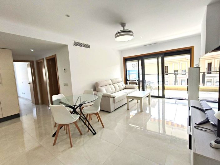 Image No.3-Appartement de 2 chambres à vendre à Estepona