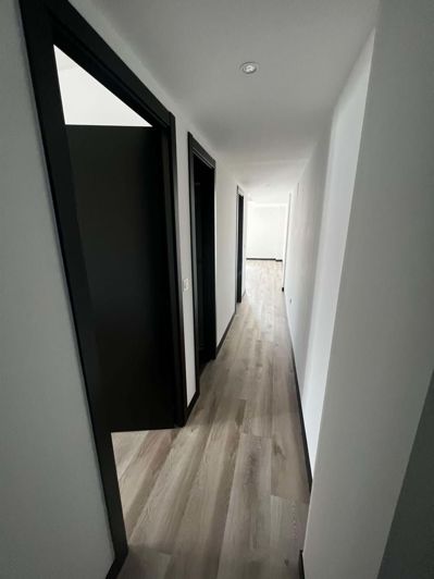 Image No.8-4 Bed Apartment for sale