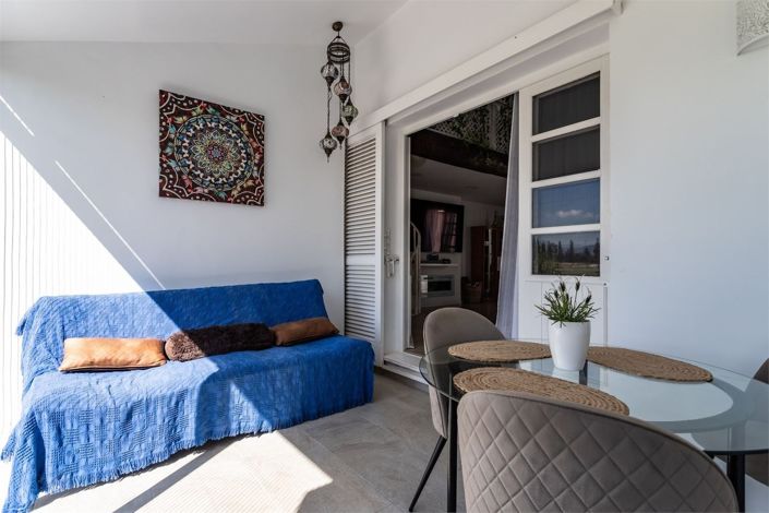 Image No.20-2 Bed Townhouse for sale