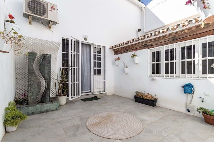 Image No.22-2 Bed Townhouse for sale