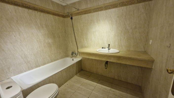 Image No.8-Appartement de 2 chambres à vendre à Elviria