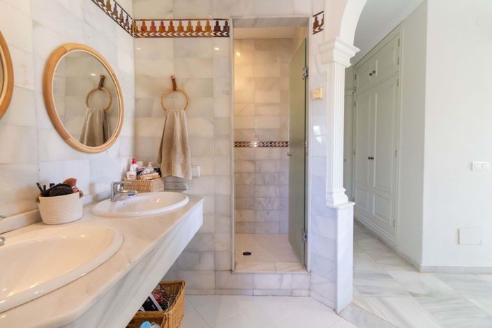 Image No.32-3 Bed Villa for sale