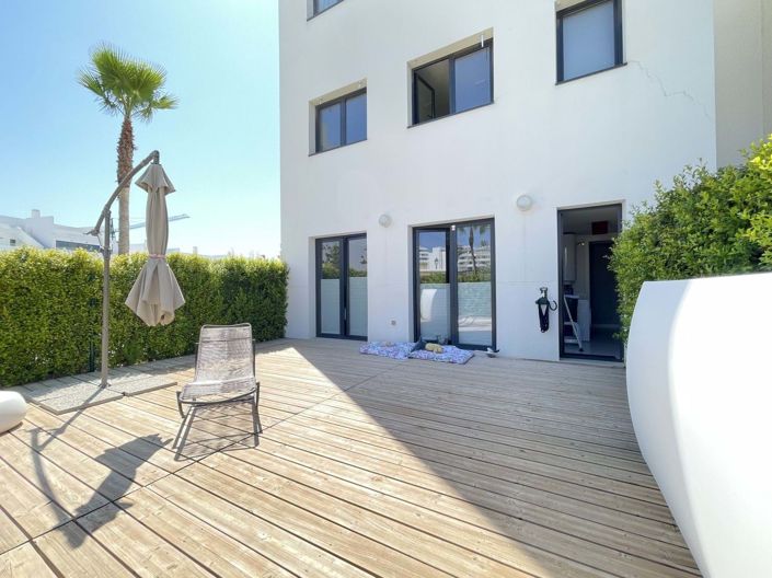 Image No.28-2 Bed Apartment for sale